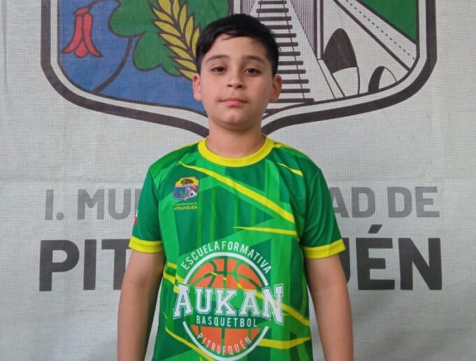 Con 11 años y un sueño: Ramiro Pulgar Castillo, el joven de Pitrufquén que aspira a ser seleccionado nacional de básquetbol