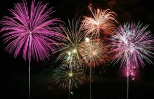 Municipalidad de Pucón confirmó celebración de año nuevo con show de fuegos artificiales