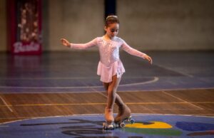Un fin de semana brillante de talento y alegría en Freire: niños y niñas deslumbran en coloridas presentaciones de danza y roller dance