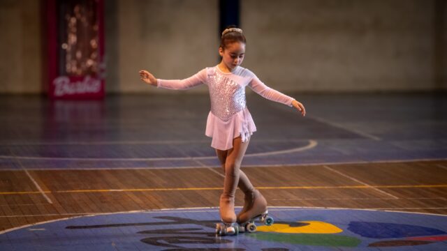 Un fin de semana brillante de talento y alegría en Freire: niños y niñas deslumbran en coloridas presentaciones de danza y roller dance