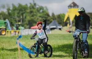 De la diálisis a la competencia: Francisco Mora, el ciclista de Pitrufquén que pedalea junto a su hijo