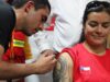 Brigadistas forestales de La Araucanía son vacunados para prevenir infecciones durante la temporada de incendios