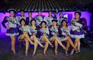 Con gran éxito se presentó el Ballet Folclórico Municipal de Freire en Paraguay