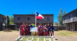 Estudiantes de la escuela Reserva Rain de Pitrufquén exploran y aprenden en su gira educativa por la región del Bío Bío