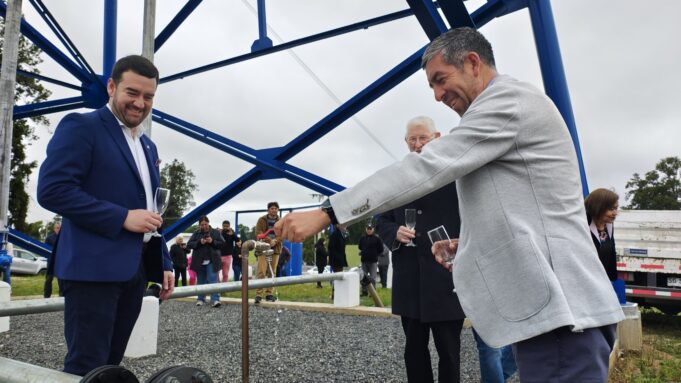 ¡Un sueño hecho realidad! Vecinos de Freire felices, tras largos años de espera, ya cuentan con agua potable rural en sus hogares