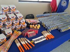 En Gorbea, dos hombres fueron detenidos por venta ilegal de fuegos artificiales: los comercializaban a través de redes sociales