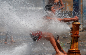 Aguas Araucanía advirtió suspensión del servicio si se abren grifos para uso recreativo