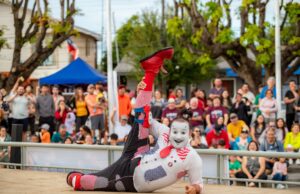 Gorbea vive la cultura con la 22ª versión del FITAR: ¡un panorama familiar hasta el 31 de enero!