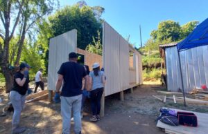 Programa Techo para Chile instala cuatro viviendas sociales a personas mayores vulnerables de Pitrufquén