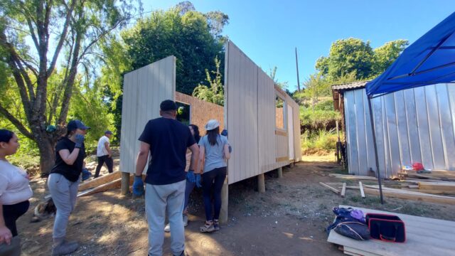 Programa Techo para Chile instala cuatro viviendas sociales a personas mayores vulnerables de Pitrufquén