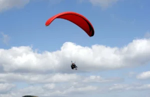 Confirman la muerte de gendarme que cayó al vacío mientras practicaba parapente en Temuco