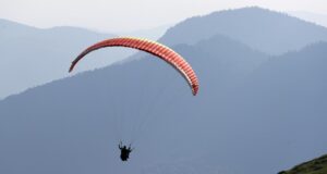 Parapentista en riesgo vital tras caer al vacío en Cerro Mariposa en Temuco