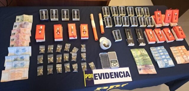 En Freire detienen a dos sujetos por microtráfico de drogas, e infracción a la ley de armas y explosivos