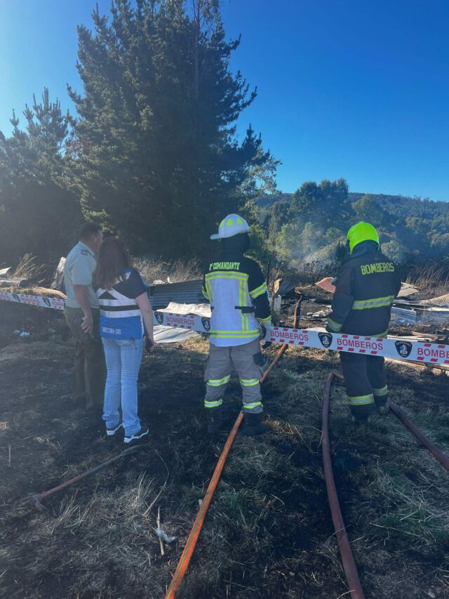 Adulto mayor fallece en incendio que destruyó su vivienda en sector rural de Teodoro Schmidt