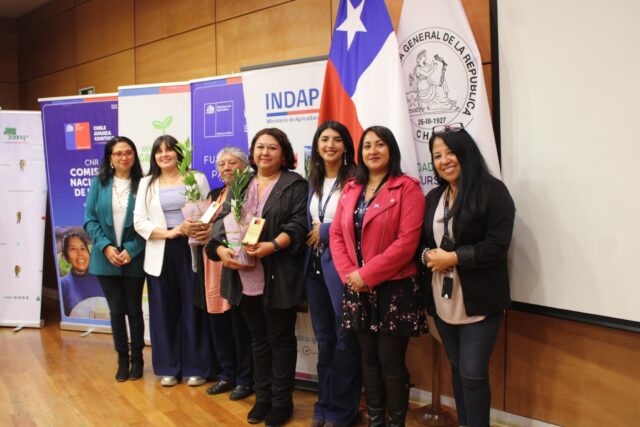 10 mujeres del sector agrícola fueron distinguidas en La Araucanía con motivo del Día Internacional de la Mujer