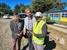 En la comuna de Freire inician mediciones topográficas para pavimentación de calles en la localidad de Radal
