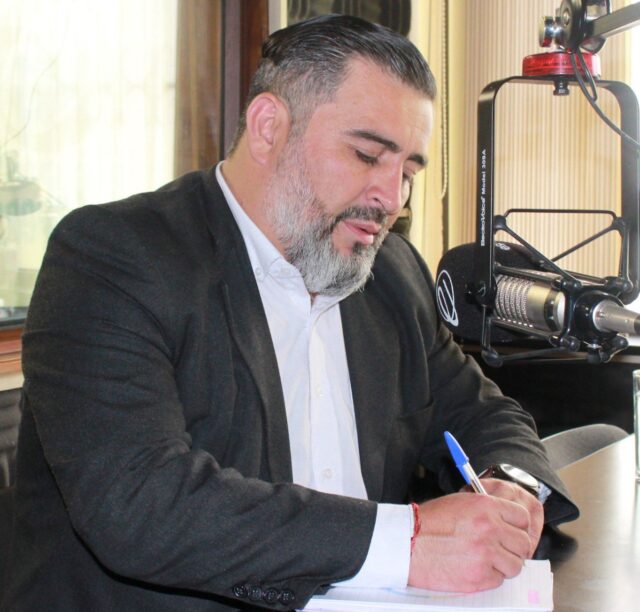 En el distrito 23: encuesta Cadem pone en carrera parlamentaria a ex Core Daniel Sandoval