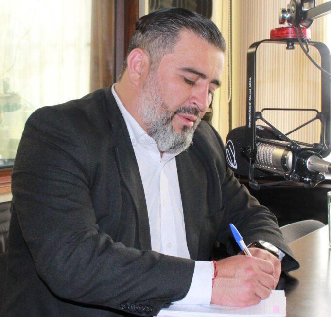 En el distrito 23: encuesta Cadem pone en carrera parlamentaria a ex Core Daniel Sandoval