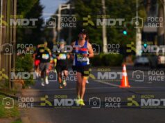 Deportista pitrufquenina, Carolina Torres Aguilar, destaca en el Maratón de Temuco logrando su mejor marca personal