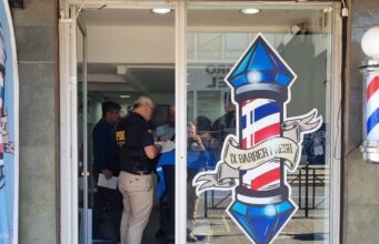 Detectives de la PDI fiscalizan barberías en el centro de Temuco y detectan múltiples infracciones migratorias