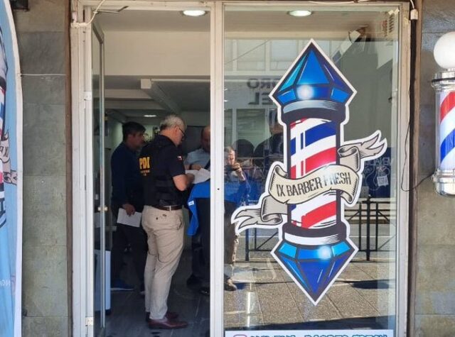 Detectives de la PDI fiscalizan barberías en el centro de Temuco y detectan múltiples infracciones migratorias