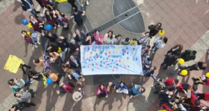 Con multitudinaria marcha, Pitrufquén conmemora el Día Mundial del Síndrome de Down