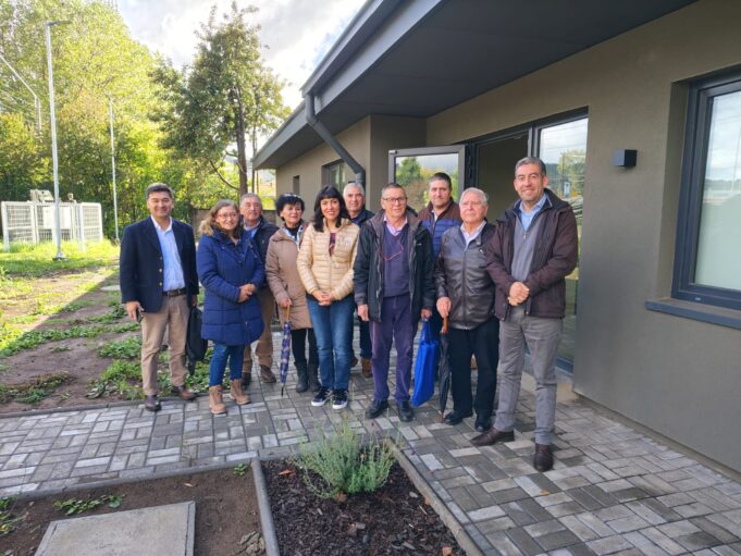 Alcalde Colihuil y dirigentes de proyectos APR de Freire se reunieron con directora regional de DOH