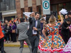 Gorbea celebró sus 121 años con un emotivo acto cívico y desfile en el centro de la comuna
