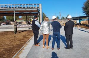 Alcaldesa y gobernador regional conocieron avances de obras de la plaza Los Héroes de Pitrufquén
