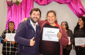 43 mujeres de Teodoro Schmidt se certifican en hortalizas, huertos urbanos y gastronomía