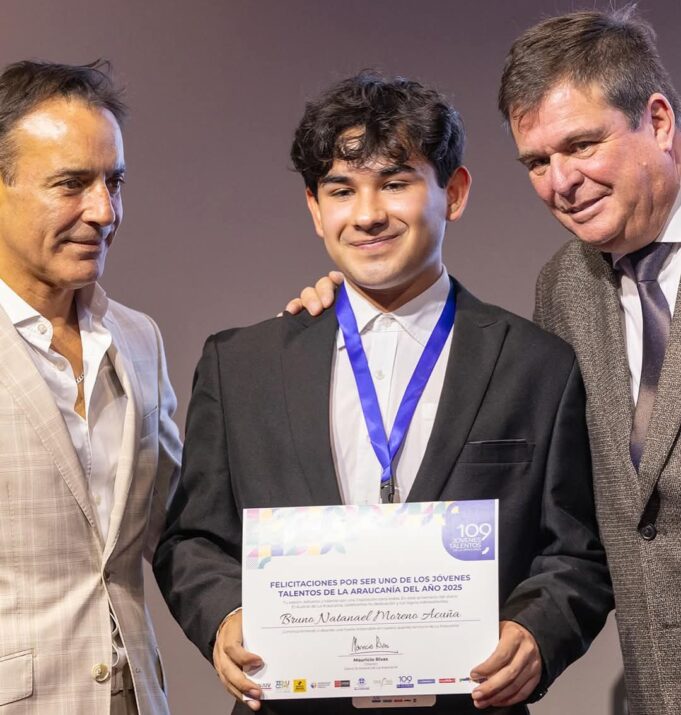 Reconocen a joven de Gorbea por su liderazgo en educación y política juvenil: Bruno Moreno entre los 109 jóvenes homenajeados de La Araucanía