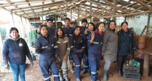 Estudiantes especialidad agropecuaria del Liceo Bicentenario Juan Schleyer de Freire inician pasantías en vivero San José