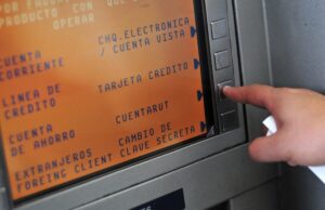 Dos adultos detenidos tras intento de robo en cajeros automáticos del Banco Estado en Pitrufquén