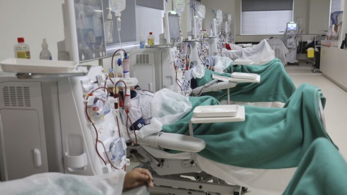 Gorbea avanza en gestiones para contar con su primer centro de diálisis en Quitratúe