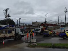 Choque a poste dejó sin servicio eléctrico a clientes de sector urbano de Puerto Saavedra