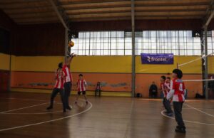 Comunal de voleibol escolar sub-14 destaca el talento estudiantil y proyecta a Gorbea en el deporte regional