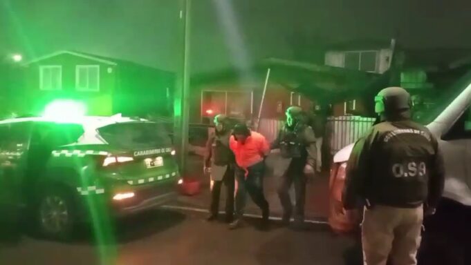 Carabineros del OS-9 capturan a 5 sujetos por homicidio frustrado en Padre Las Casas: golpiza dejó a víctima con riesgo vital