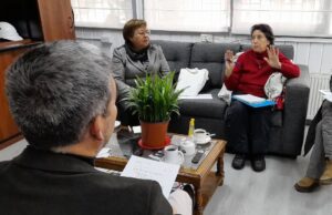 Alcalde de Freire se reunió con comité de salud de la posta de Coipúe