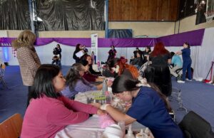 Vecinas de Freire disfrutaron de una jornada de autocuidado programada en el programa del mes de la madre organizada por Dideco