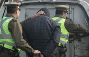 En Pitrufquén detienen a cuatro personas por robo con violencia a madre e hijos: víctima fue golpeado con una piedra