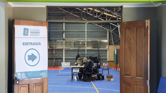 Bajas temperaturas y escasa participación marcan jornada de primarias presidenciales en Pitrufquén