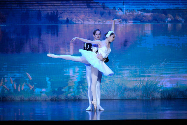 El Teatro Municipal de Temuco invita a disfrutar de “El Lago de los Cisnes y el Maravilloso mundo del ballet ” bajo la dirección de Sara Nieto