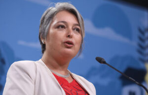 Jeannette Jara gana con amplia mayoría y se convierte en la candidata presidencial del oficialismo