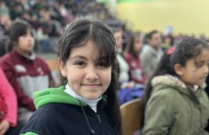 Programa del Ministerio de Educación es implementado por Junaeb: partió la entrega de computadores del programa becas Tic