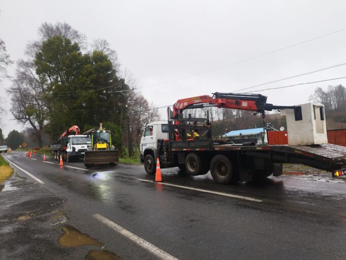 Personal de Frontel avanza en reposición de servicio de sectores más rurales de La Araucanía