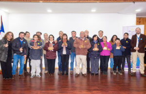 Teodoro Schmidt homenajeó a sus patrimonios vivos en una emotiva ceremonia