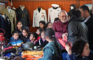 El mar llega a la cordillera: muestra naval acerca el océano a estudiantes de Lonquimay