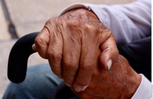 Cierran residencia de adultos mayores en la comuna de Villarrica por graves deficiencias sanitarias