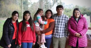 Familia de sector rural de Freire recibe equipamiento doméstico a través del programa Habitabilidad