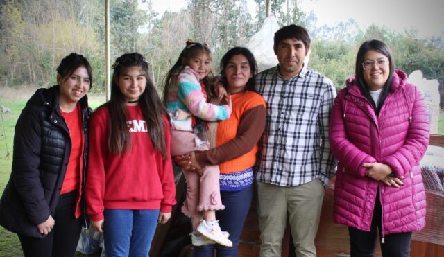 Familia de sector rural de Freire recibe equipamiento doméstico a través del programa Habitabilidad